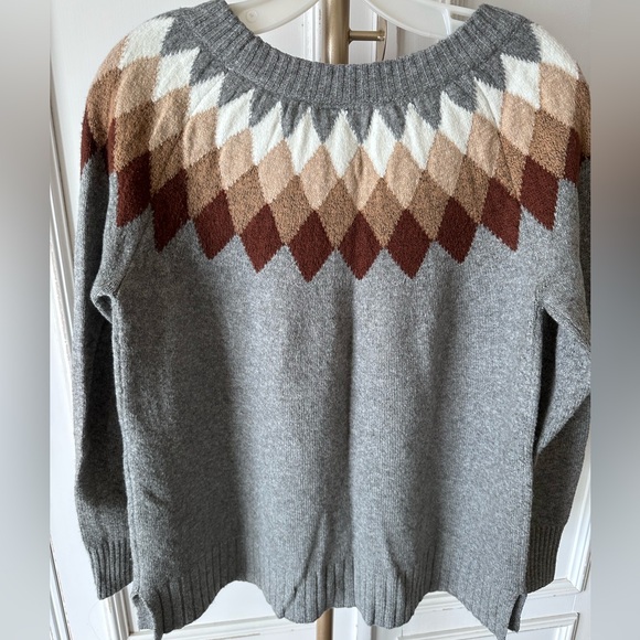 Gray Argyle Pattern Sweater - Picture 4 of 6